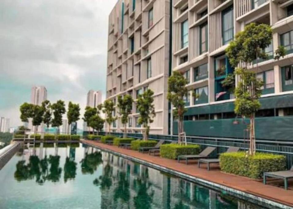 Luxury Stay-Tamarind Suite Cyber Cyberjaya Ngoại thất bức ảnh
