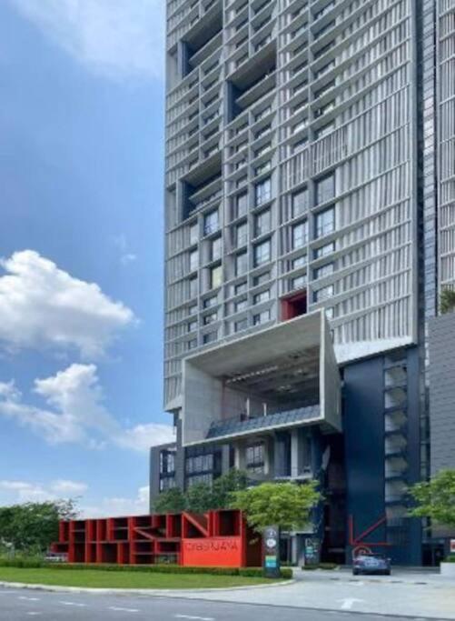 Luxury Stay-Tamarind Suite Cyber Cyberjaya Ngoại thất bức ảnh